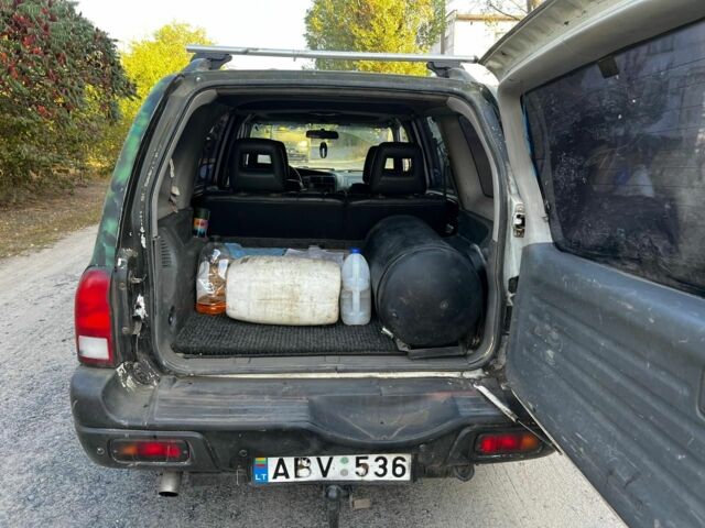 Черный Сузуки Гранд Витара, объемом двигателя 3 л и пробегом 274 тыс. км за 2200 $, фото 5 на Automoto.ua