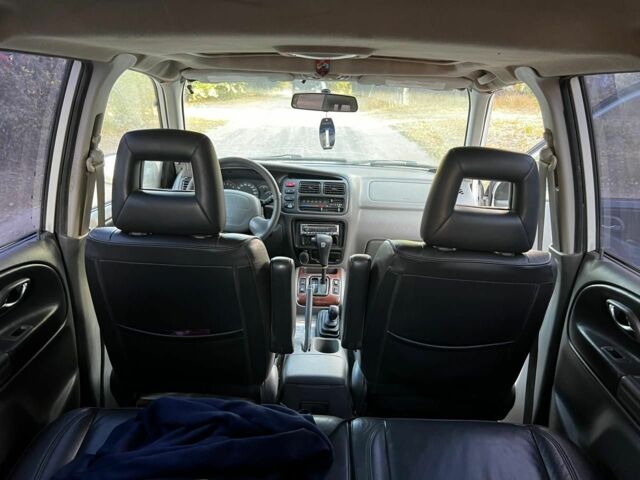 Черный Сузуки Гранд Витара, объемом двигателя 3 л и пробегом 274 тыс. км за 2200 $, фото 3 на Automoto.ua