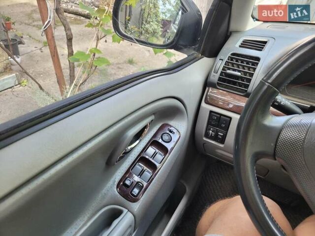 Чорний Сузукі Гранд Вітара, об'ємом двигуна 2.74 л та пробігом 250 тис. км за 5100 $, фото 1 на Automoto.ua