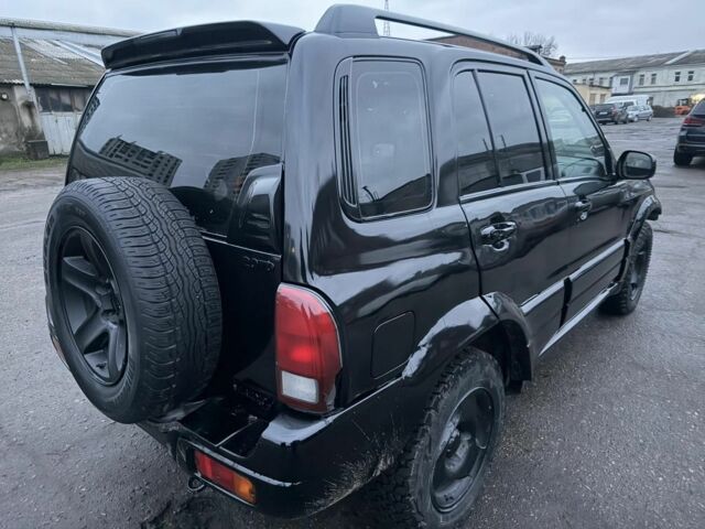 Черный Сузуки Гранд Витара, объемом двигателя 2 л и пробегом 283 тыс. км за 2500 $, фото 1 на Automoto.ua