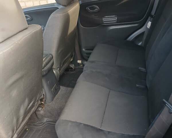 Чорний Сузукі Гранд Вітара, об'ємом двигуна 2 л та пробігом 227 тис. км за 5600 $, фото 5 на Automoto.ua