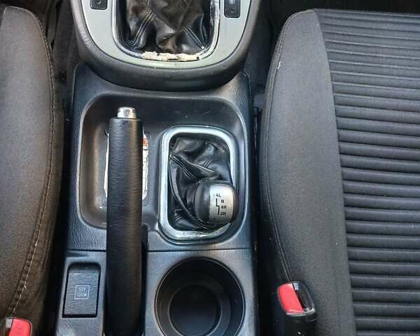 Чорний Сузукі Гранд Вітара, об'ємом двигуна 2 л та пробігом 227 тис. км за 5600 $, фото 8 на Automoto.ua