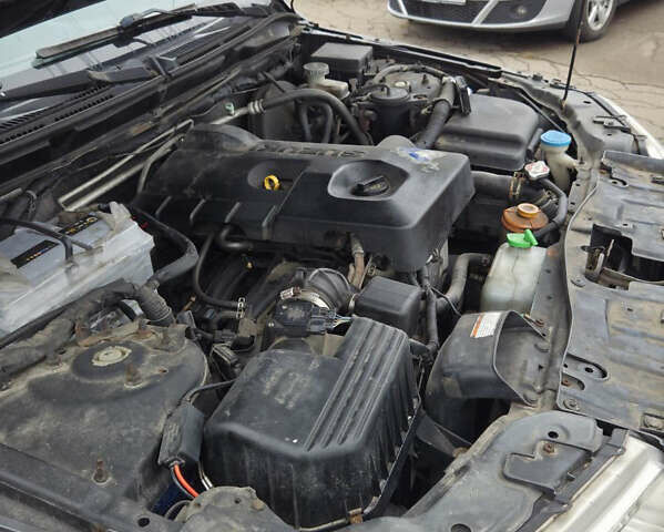 Чорний Сузукі Гранд Вітара, об'ємом двигуна 2 л та пробігом 240 тис. км за 5999 $, фото 14 на Automoto.ua