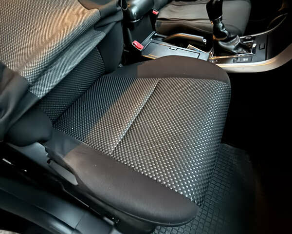 Чорний Сузукі Гранд Вітара, об'ємом двигуна 0 л та пробігом 300 тис. км за 5500 $, фото 17 на Automoto.ua