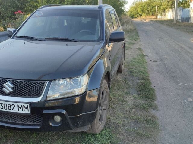 Черный Сузуки Гранд Витара, объемом двигателя 2 л и пробегом 198 тыс. км за 6500 $, фото 2 на Automoto.ua