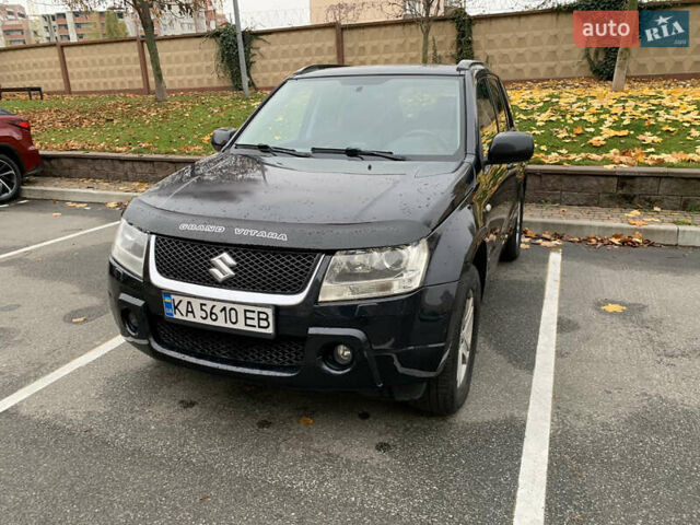 Чорний Сузукі Гранд Вітара, об'ємом двигуна 2 л та пробігом 274 тис. км за 7200 $, фото 28 на Automoto.ua