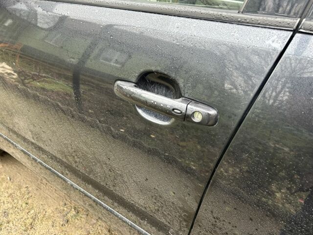 Черный Сузуки Гранд Витара, объемом двигателя 2 л и пробегом 261 тыс. км за 5600 $, фото 5 на Automoto.ua