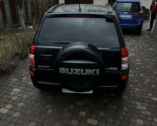 Чорний Сузукі Гранд Вітара, об'ємом двигуна 0 л та пробігом 300 тис. км за 5500 $, фото 9 на Automoto.ua