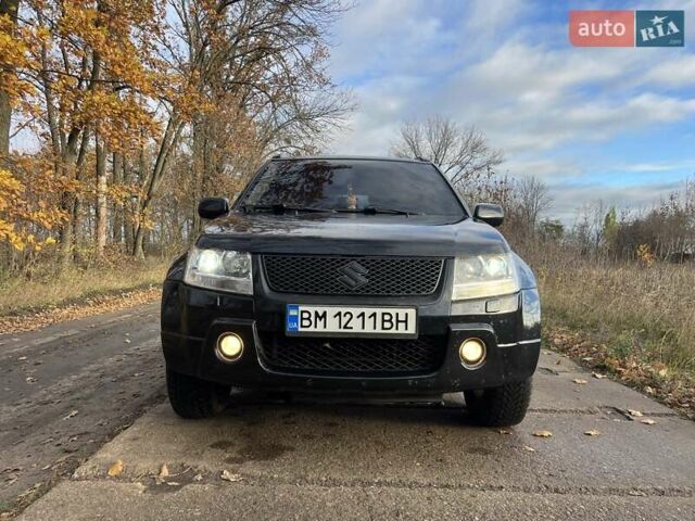 Черный Сузуки Гранд Витара, объемом двигателя 2 л и пробегом 296 тыс. км за 6500 $, фото 1 на Automoto.ua