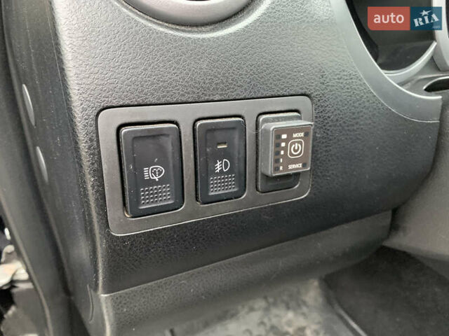 Чорний Сузукі Гранд Вітара, об'ємом двигуна 2 л та пробігом 274 тис. км за 7200 $, фото 19 на Automoto.ua