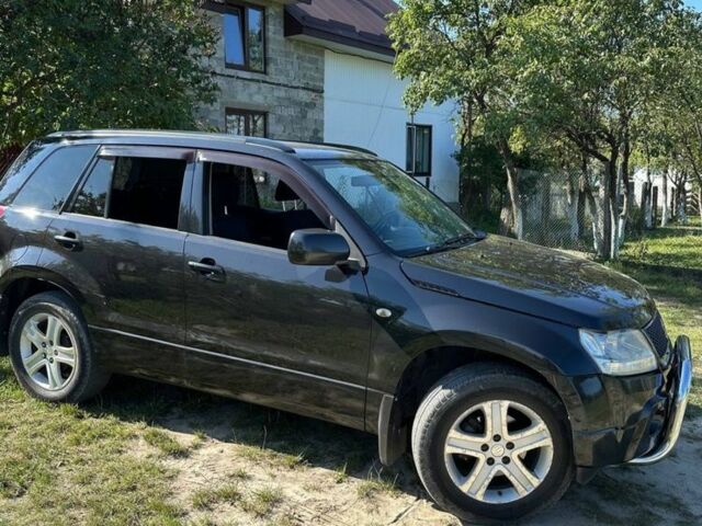 Чорний Сузукі Гранд Вітара, об'ємом двигуна 2 л та пробігом 285 тис. км за 6800 $, фото 4 на Automoto.ua