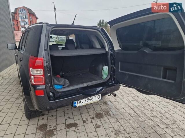 Черный Сузуки Гранд Витара, объемом двигателя 2 л и пробегом 102 тыс. км за 7500 $, фото 6 на Automoto.ua