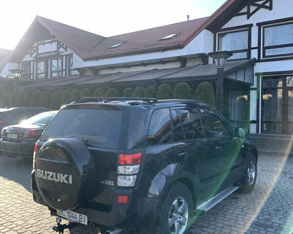 Черный Сузуки Гранд Витара, объемом двигателя 2 л и пробегом 280 тыс. км за 4550 $, фото 3 на Automoto.ua