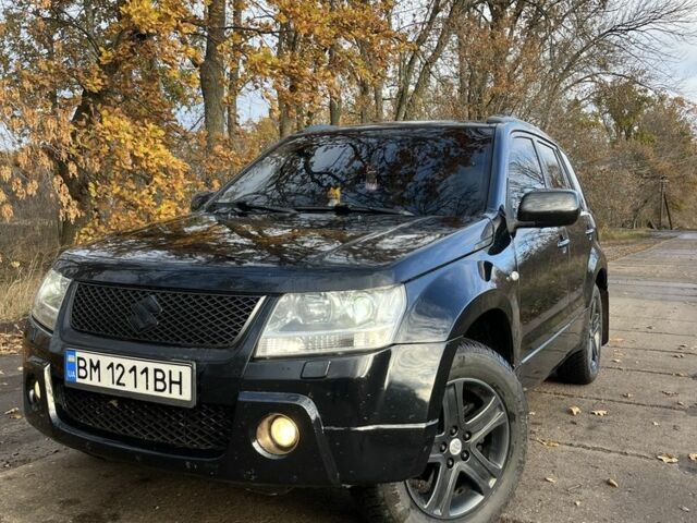 Черный Сузуки Гранд Витара, объемом двигателя 2 л и пробегом 296 тыс. км за 6500 $, фото 2 на Automoto.ua