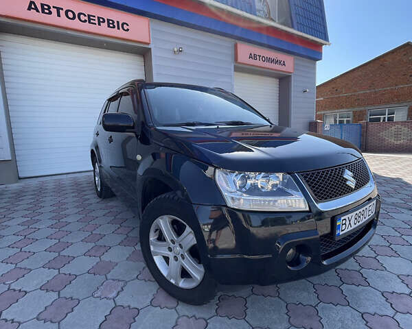 Чорний Сузукі Гранд Вітара, об'ємом двигуна 2 л та пробігом 285 тис. км за 6600 $, фото 3 на Automoto.ua