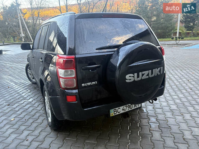 Чорний Сузукі Гранд Вітара, об'ємом двигуна 2 л та пробігом 293 тис. км за 5498 $, фото 4 на Automoto.ua