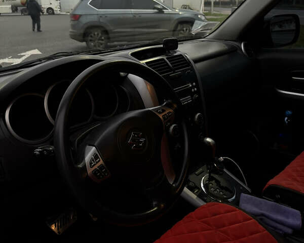 Чорний Сузукі Гранд Вітара, об'ємом двигуна 2 л та пробігом 87 тис. км за 8000 $, фото 9 на Automoto.ua