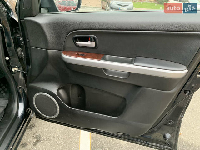 Чорний Сузукі Гранд Вітара, об'ємом двигуна 2 л та пробігом 274 тис. км за 7200 $, фото 13 на Automoto.ua