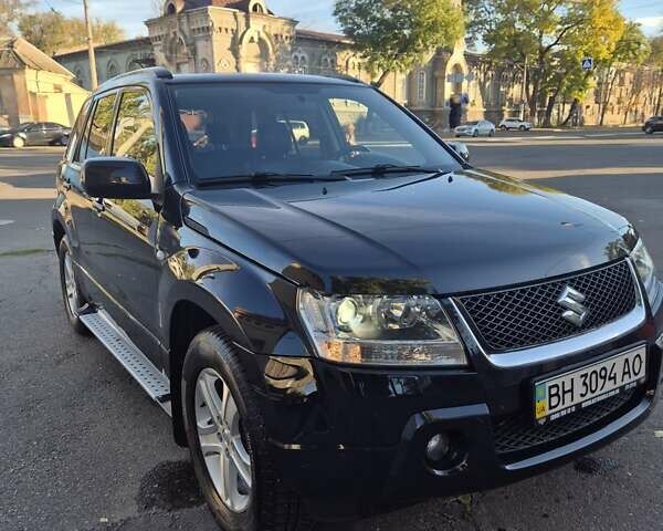 Чорний Сузукі Гранд Вітара, об'ємом двигуна 2 л та пробігом 109 тис. км за 9600 $, фото 1 на Automoto.ua