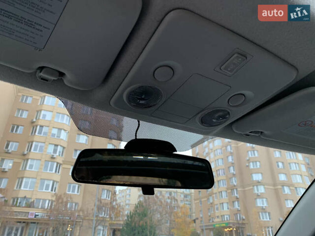 Чорний Сузукі Гранд Вітара, об'ємом двигуна 2 л та пробігом 274 тис. км за 7200 $, фото 23 на Automoto.ua