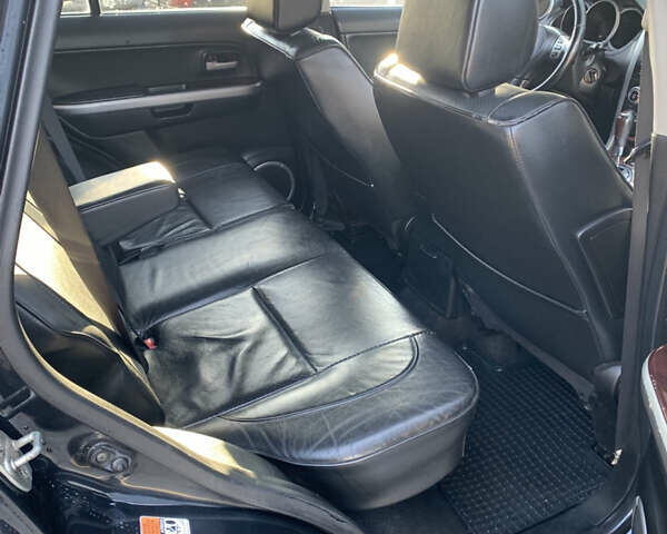 Черный Сузуки Гранд Витара, объемом двигателя 2 л и пробегом 280 тыс. км за 4550 $, фото 11 на Automoto.ua