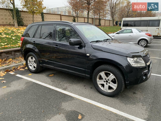 Чорний Сузукі Гранд Вітара, об'ємом двигуна 2 л та пробігом 274 тис. км за 7200 $, фото 41 на Automoto.ua