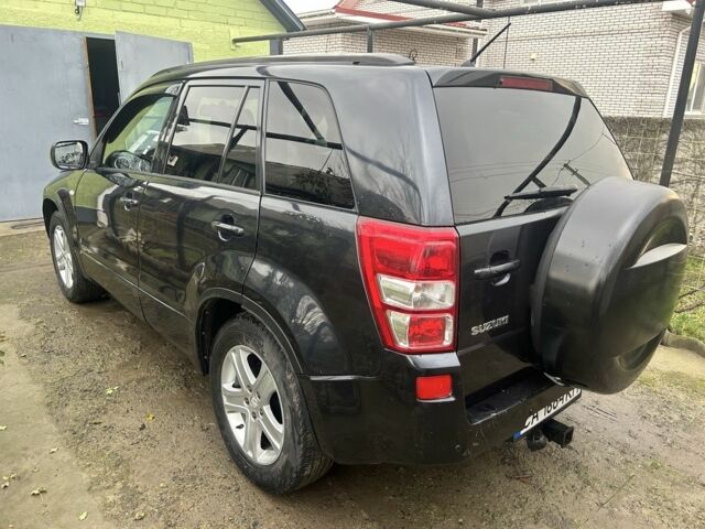 Черный Сузуки Гранд Витара, объемом двигателя 2 л и пробегом 261 тыс. км за 5600 $, фото 3 на Automoto.ua