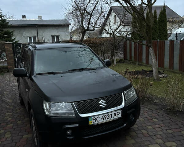 Чорний Сузукі Гранд Вітара, об'ємом двигуна 0 л та пробігом 300 тис. км за 5500 $, фото 2 на Automoto.ua