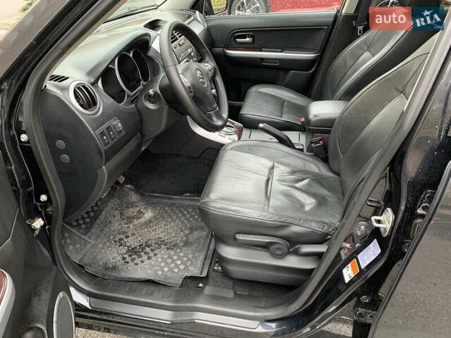 Чорний Сузукі Гранд Вітара, об'ємом двигуна 2 л та пробігом 274 тис. км за 7200 $, фото 24 на Automoto.ua