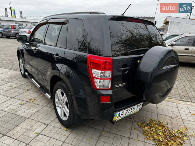 Черный Сузуки Гранд Витара, объемом двигателя 2.7 л и пробегом 170 тыс. км за 7999 $, фото 3 на Automoto.ua