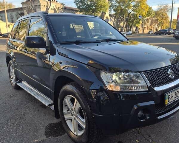 Чорний Сузукі Гранд Вітара, об'ємом двигуна 2 л та пробігом 109 тис. км за 9600 $, фото 2 на Automoto.ua