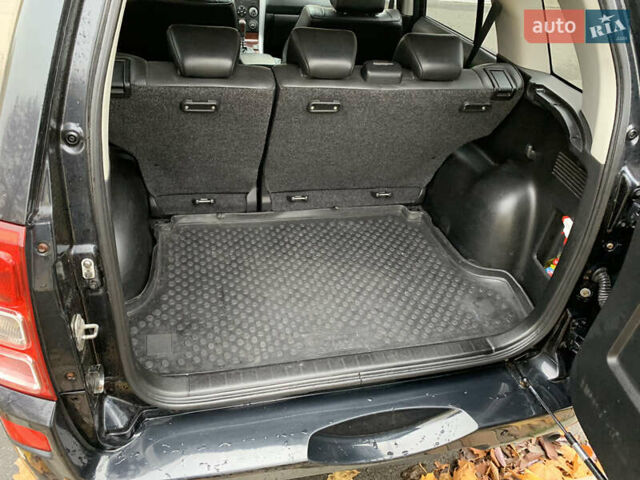 Чорний Сузукі Гранд Вітара, об'ємом двигуна 2 л та пробігом 274 тис. км за 7200 $, фото 17 на Automoto.ua