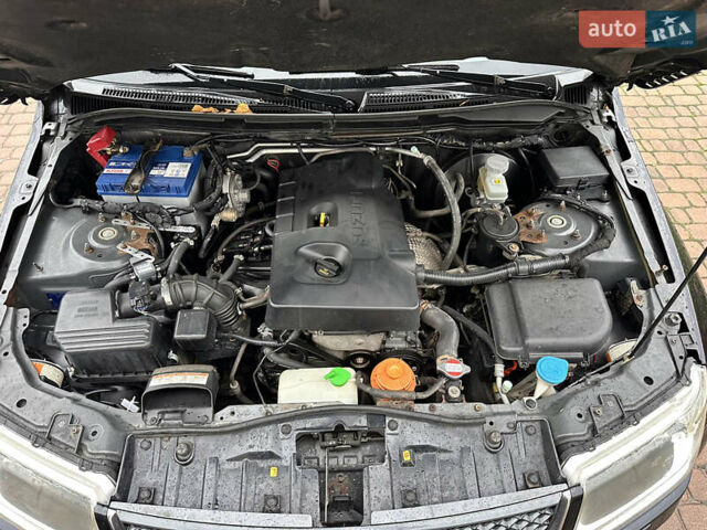 Черный Сузуки Гранд Витара, объемом двигателя 2 л и пробегом 190 тыс. км за 9000 $, фото 7 на Automoto.ua