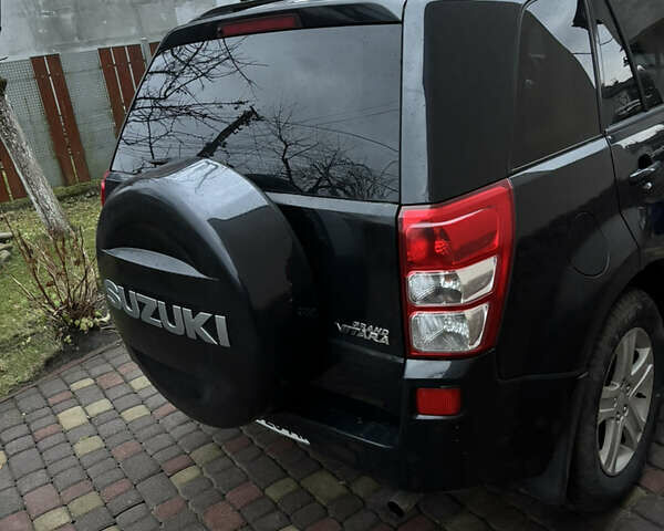 Чорний Сузукі Гранд Вітара, об'ємом двигуна 0 л та пробігом 300 тис. км за 5500 $, фото 7 на Automoto.ua