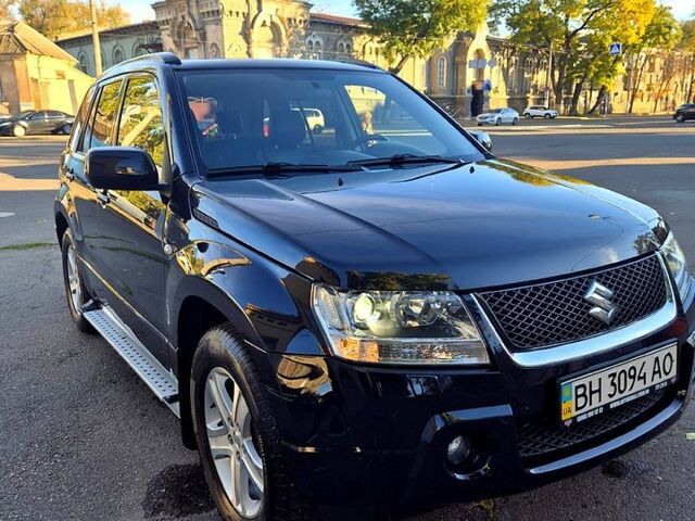 Чорний Сузукі Гранд Вітара, об'ємом двигуна 2 л та пробігом 109 тис. км за 9600 $, фото 1 на Automoto.ua