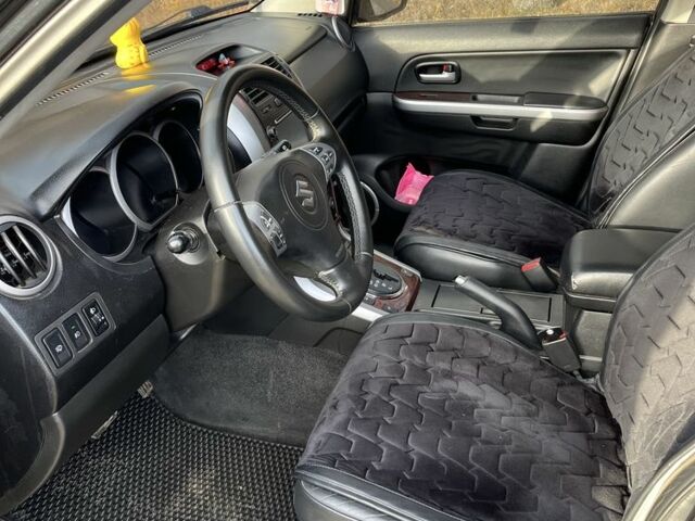 Черный Сузуки Гранд Витара, объемом двигателя 2 л и пробегом 296 тыс. км за 6500 $, фото 6 на Automoto.ua