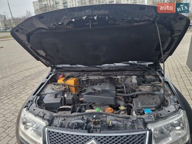 Черный Сузуки Гранд Витара, объемом двигателя 2 л и пробегом 102 тыс. км за 7500 $, фото 14 на Automoto.ua