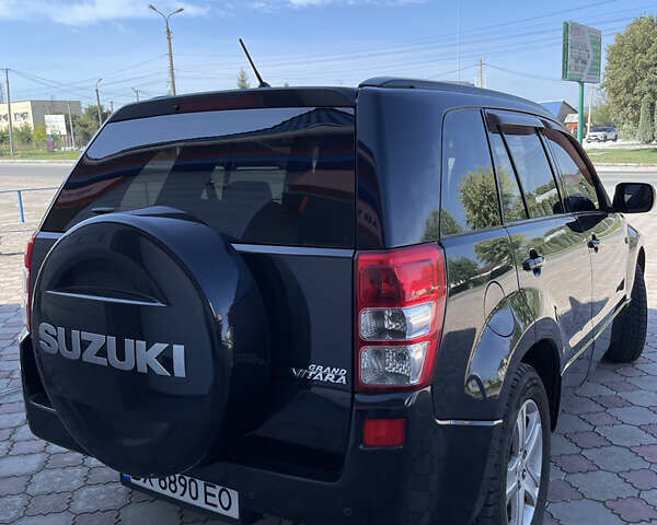 Чорний Сузукі Гранд Вітара, об'ємом двигуна 2 л та пробігом 285 тис. км за 6600 $, фото 6 на Automoto.ua