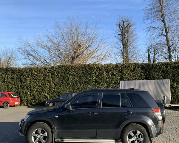 Черный Сузуки Гранд Витара, объемом двигателя 2 л и пробегом 280 тыс. км за 4550 $, фото 6 на Automoto.ua