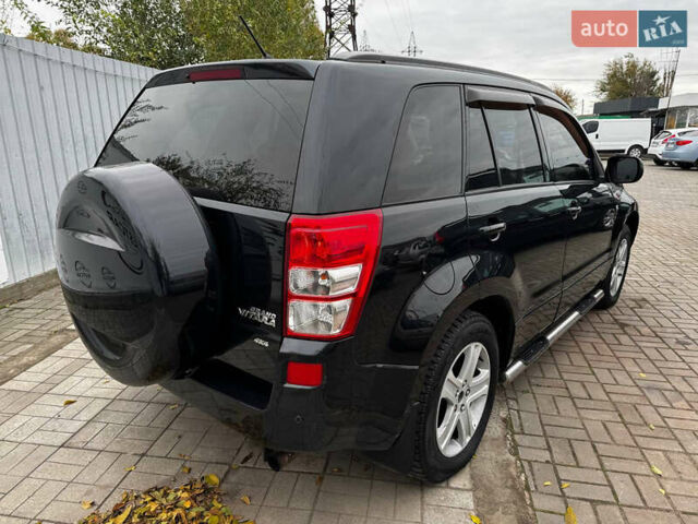 Черный Сузуки Гранд Витара, объемом двигателя 2.7 л и пробегом 170 тыс. км за 7999 $, фото 2 на Automoto.ua
