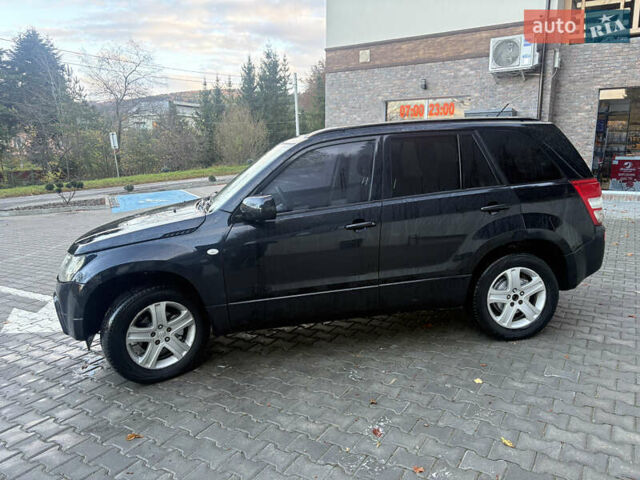 Чорний Сузукі Гранд Вітара, об'ємом двигуна 2 л та пробігом 293 тис. км за 5498 $, фото 2 на Automoto.ua