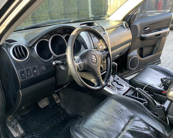 Черный Сузуки Гранд Витара, объемом двигателя 2 л и пробегом 280 тыс. км за 4550 $, фото 10 на Automoto.ua