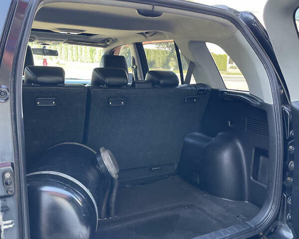 Чорний Сузукі Гранд Вітара, об'ємом двигуна 2 л та пробігом 285 тис. км за 6600 $, фото 12 на Automoto.ua