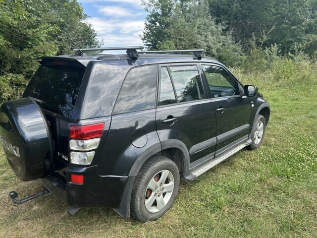 Чорний Сузукі Гранд Вітара, об'ємом двигуна 1.9 л та пробігом 325 тис. км за 4500 $, фото 2 на Automoto.ua