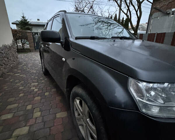 Чорний Сузукі Гранд Вітара, об'ємом двигуна 0 л та пробігом 300 тис. км за 5500 $, фото 5 на Automoto.ua