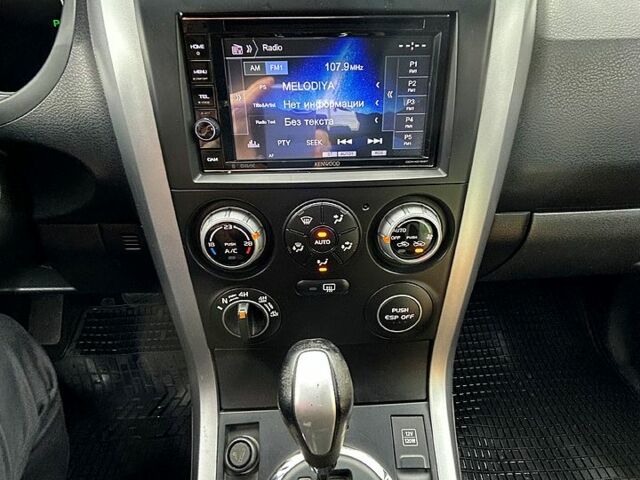 Черный Сузуки Гранд Витара, объемом двигателя 2 л и пробегом 170 тыс. км за 6900 $, фото 9 на Automoto.ua