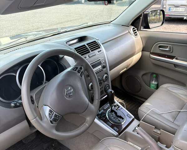 Чорний Сузукі Гранд Вітара, об'ємом двигуна 2.74 л та пробігом 155 тис. км за 7999 $, фото 10 на Automoto.ua