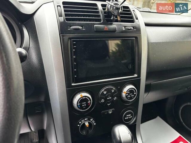 Черный Сузуки Гранд Витара, объемом двигателя 2 л и пробегом 238 тыс. км за 8790 $, фото 19 на Automoto.ua