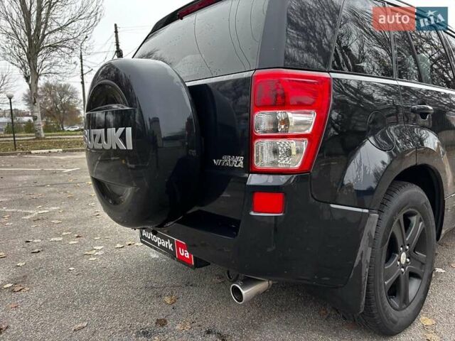 Черный Сузуки Гранд Витара, объемом двигателя 2 л и пробегом 238 тыс. км за 8790 $, фото 11 на Automoto.ua