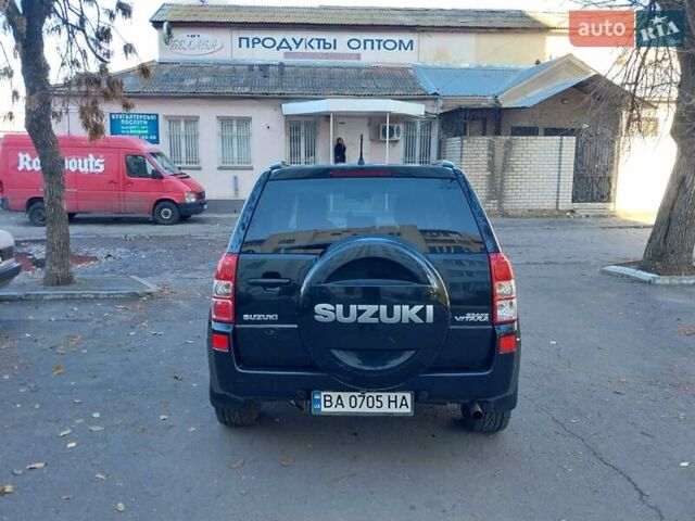 Чорний Сузукі Гранд Вітара, об'ємом двигуна 2 л та пробігом 216 тис. км за 6500 $, фото 3 на Automoto.ua